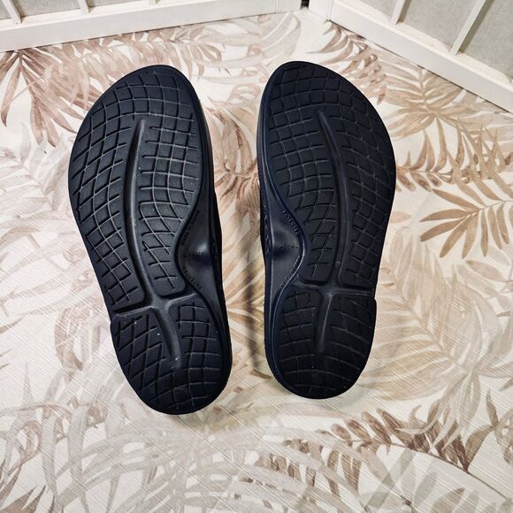 Oofos Recovery Slide Sandals - Picture 6 of 11